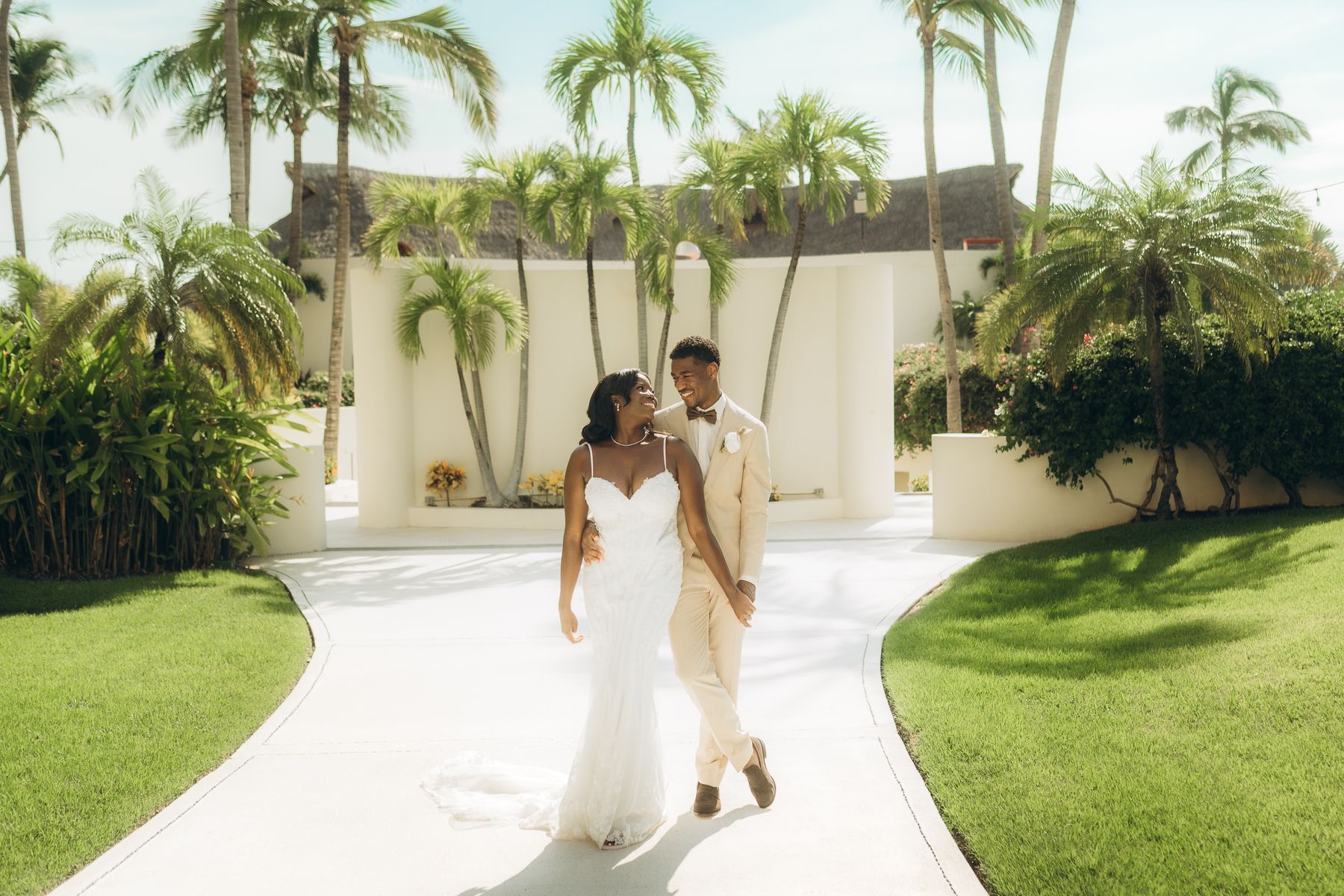 Arnelle & Quinton — wedding at Grand Velas Riviera Nayarit (14)