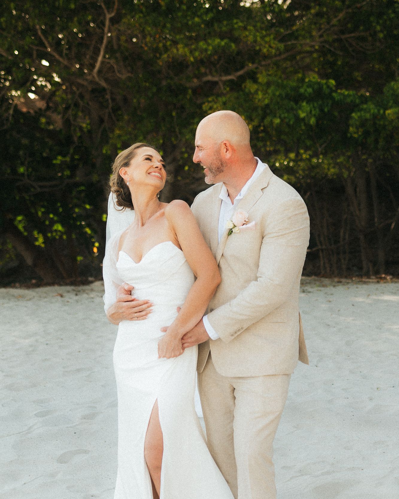 White sand, mangroves and a very relaxed groom.